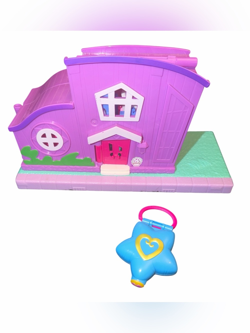Polly Pocket Polyville Pocket House and tiny pocket place